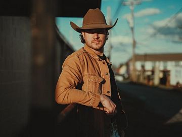 Logan Tucker Logan Tucker