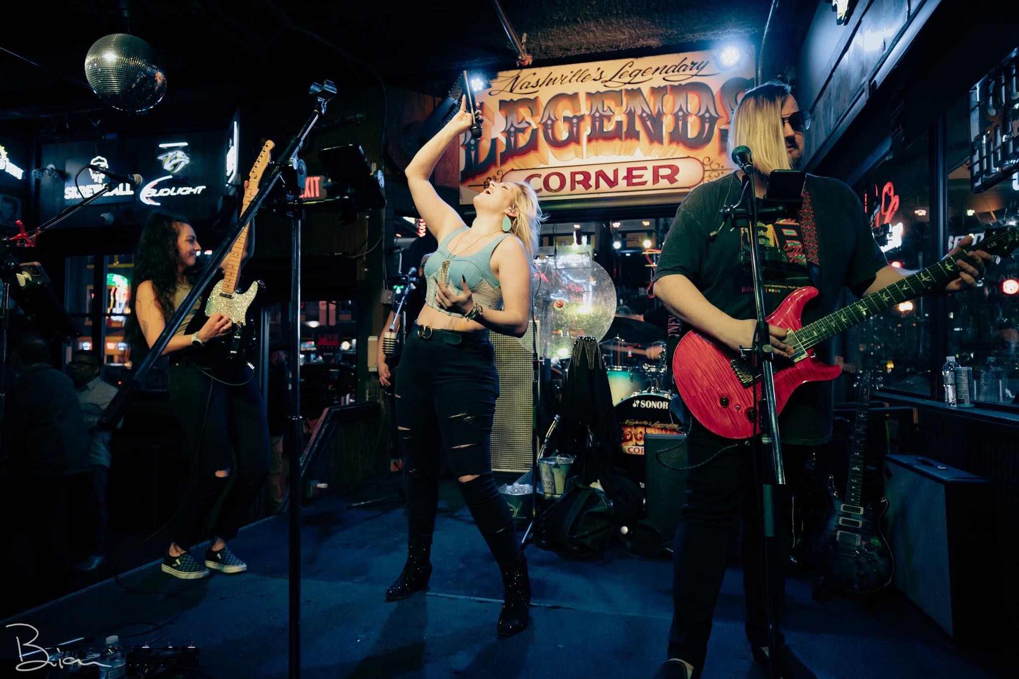 Legends Corner: The Pulse of Nashville's Live Country Music Scene